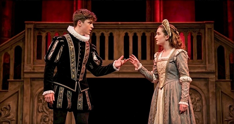 Standing Ovation for Warp’s Shakespearean Stars